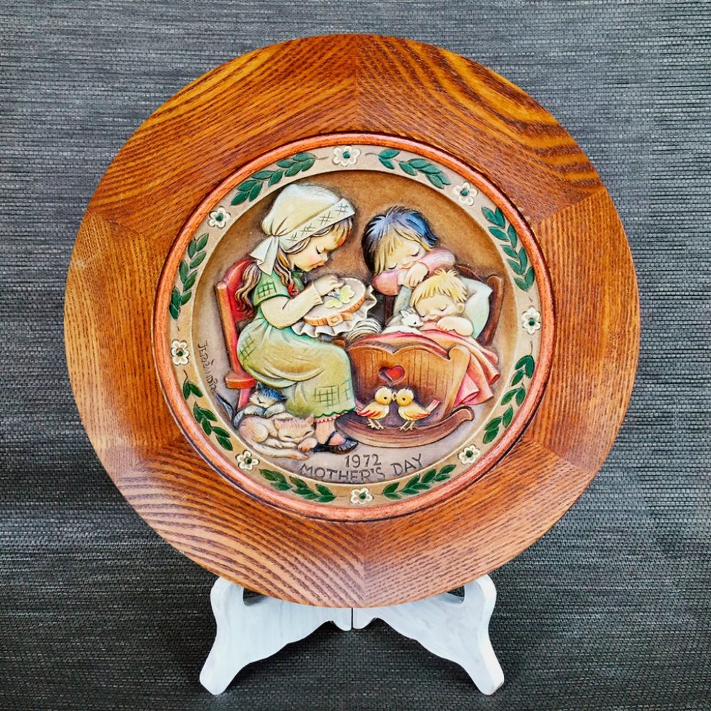 Anri Ferrandiz Mothers Day Framed Plate 1972